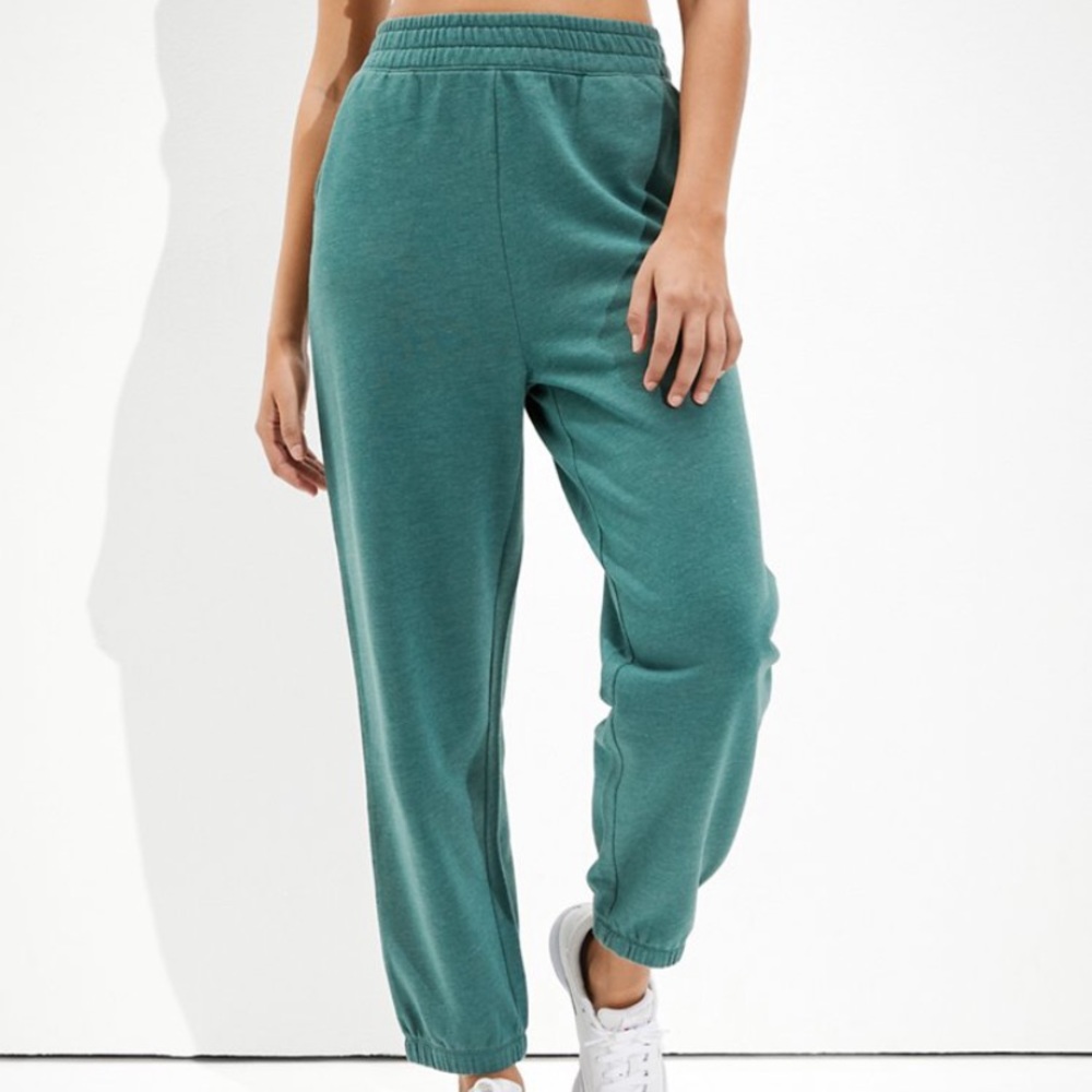 AE Fleece Boyfriend Jogger